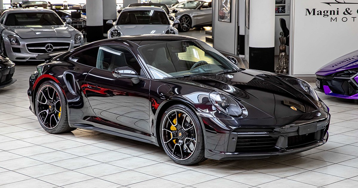 2020 Porsche 911 Turbo S MK1 proposée par un concessionnaire spécialisé à Milan, Italie, photo principale