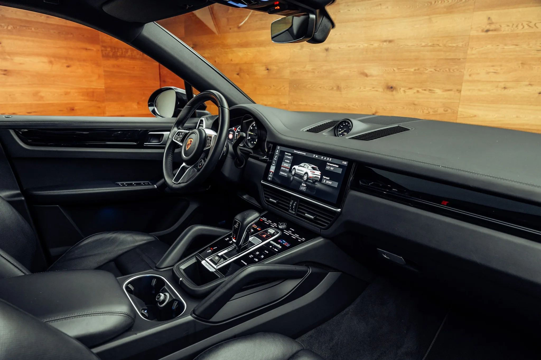 2020 Porsche Cayenne Coupé, 6/20