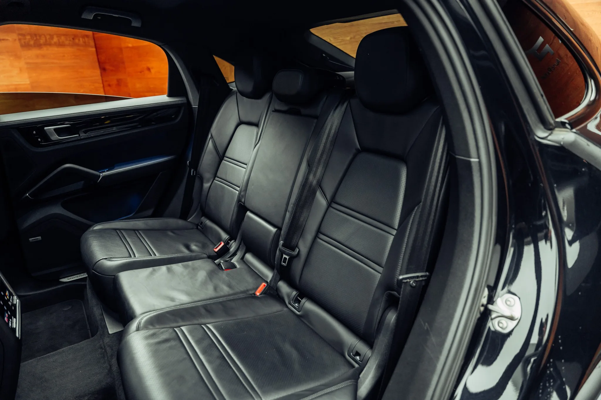 2020 Porsche Cayenne Coupé, 9/20