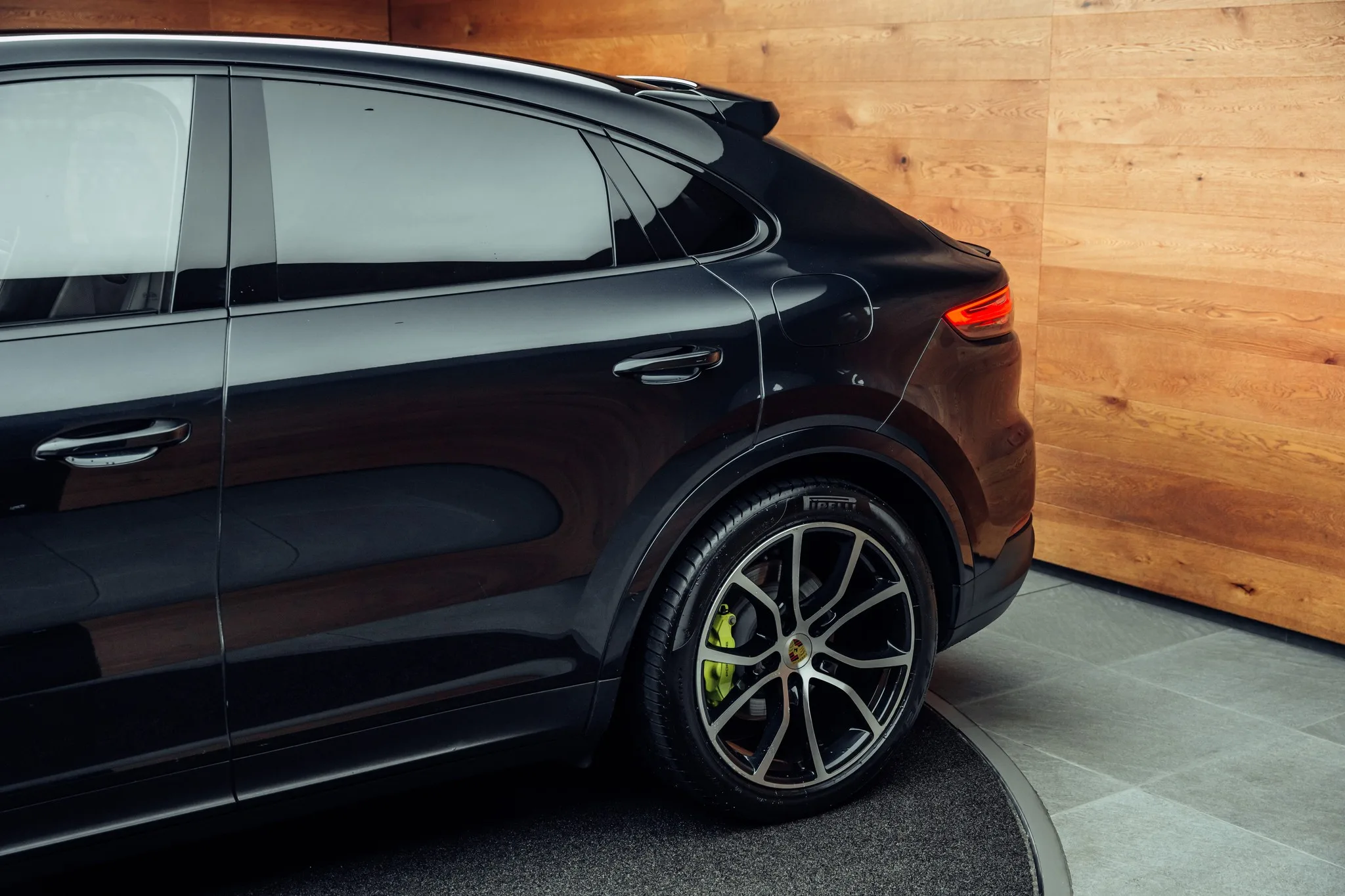 2020 Porsche Cayenne Coupé, 19/20