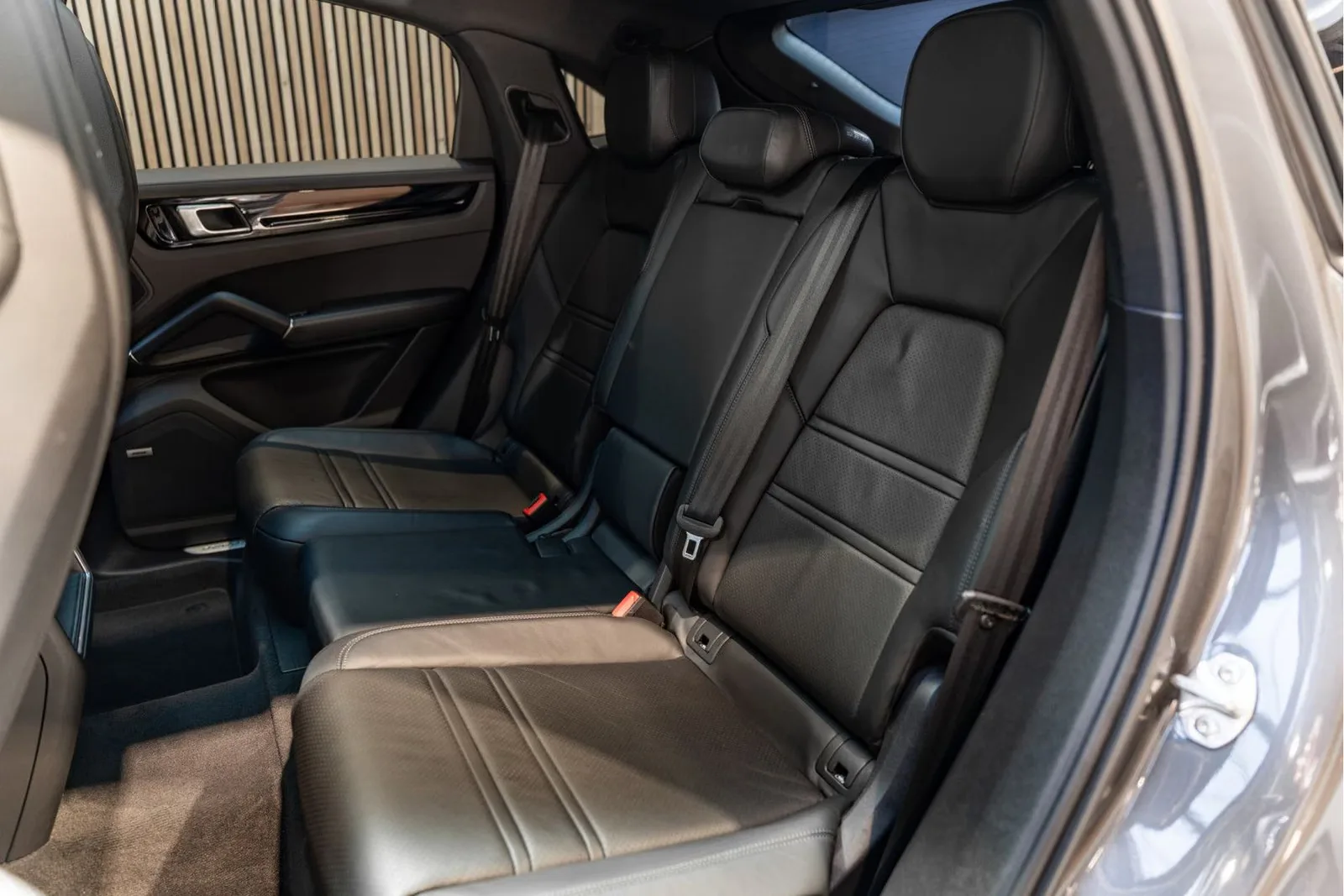 2020 Porsche Cayenne E-Hybrid Coupé, 10/30