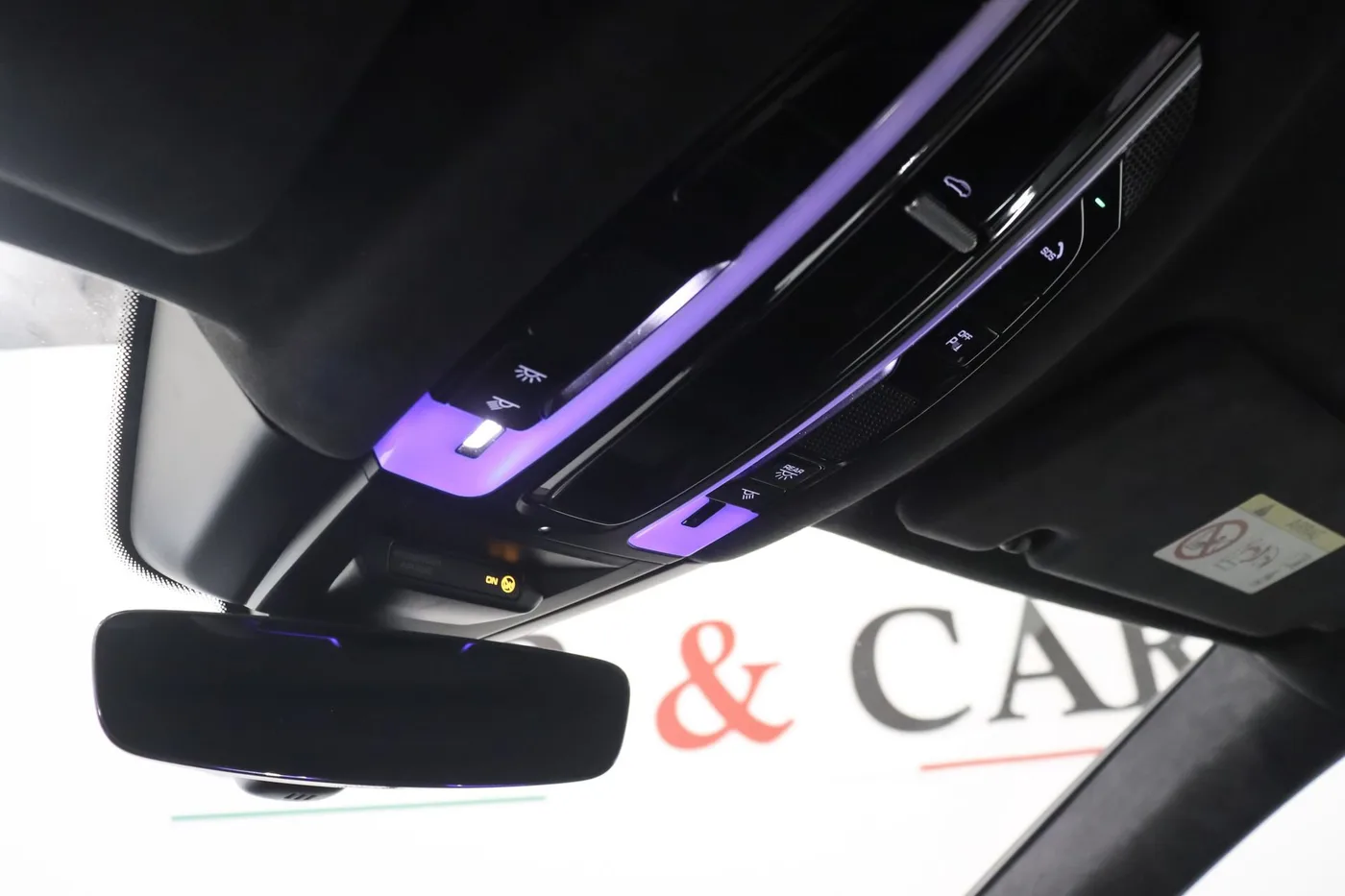 2020 Porsche Cayenne Turbo proposée par un spécialiste de la supercar à Zibido San Giacomo, Italie, photo 21 sur 25