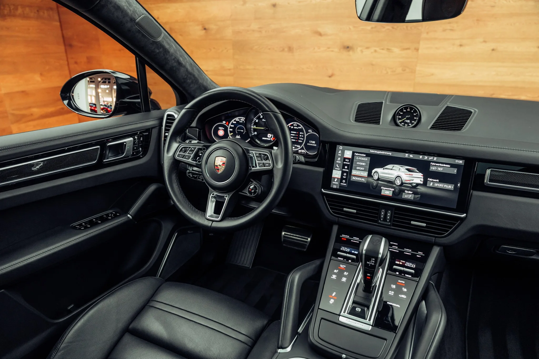 2020 Porsche Cayenne Turbo S, 18/23