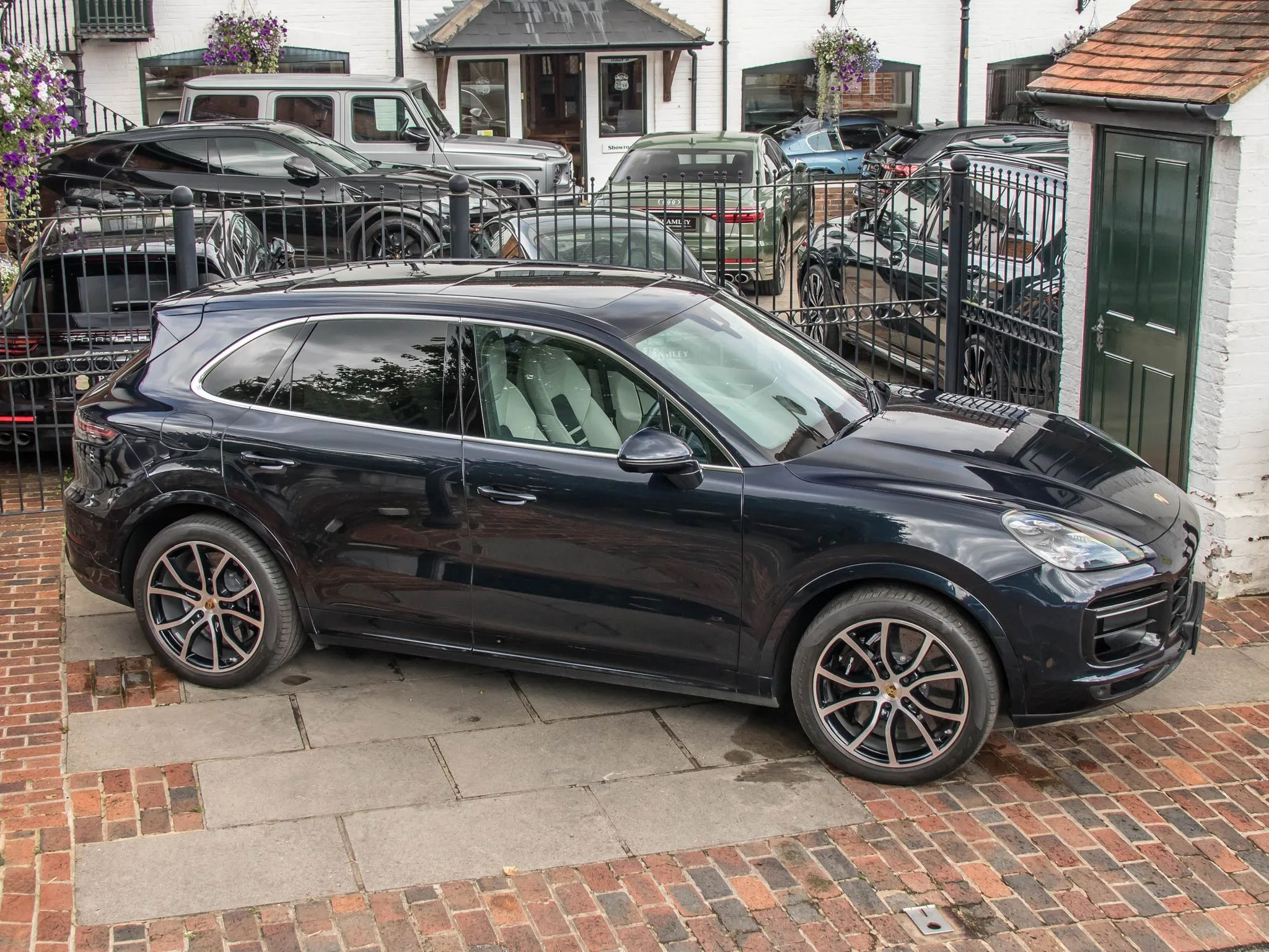2020 Porsche Cayenne Turbo S E-Hybrid, 10/24