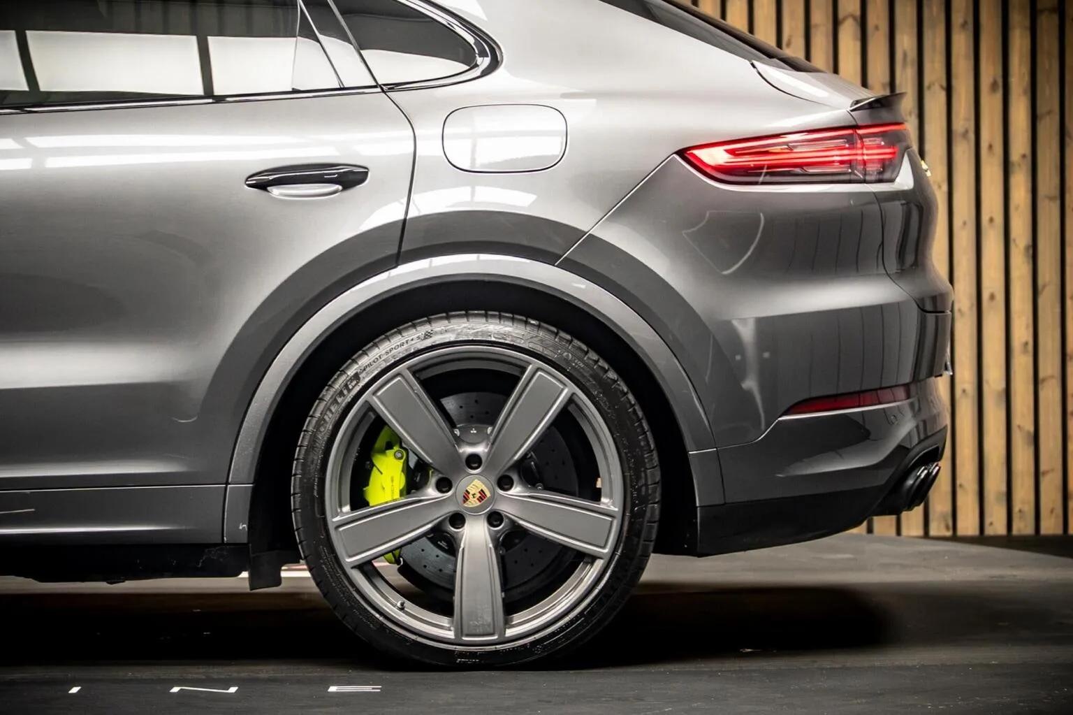 2020 Porsche Cayenne Turbo S E-Hybrid Coupé, 16/30