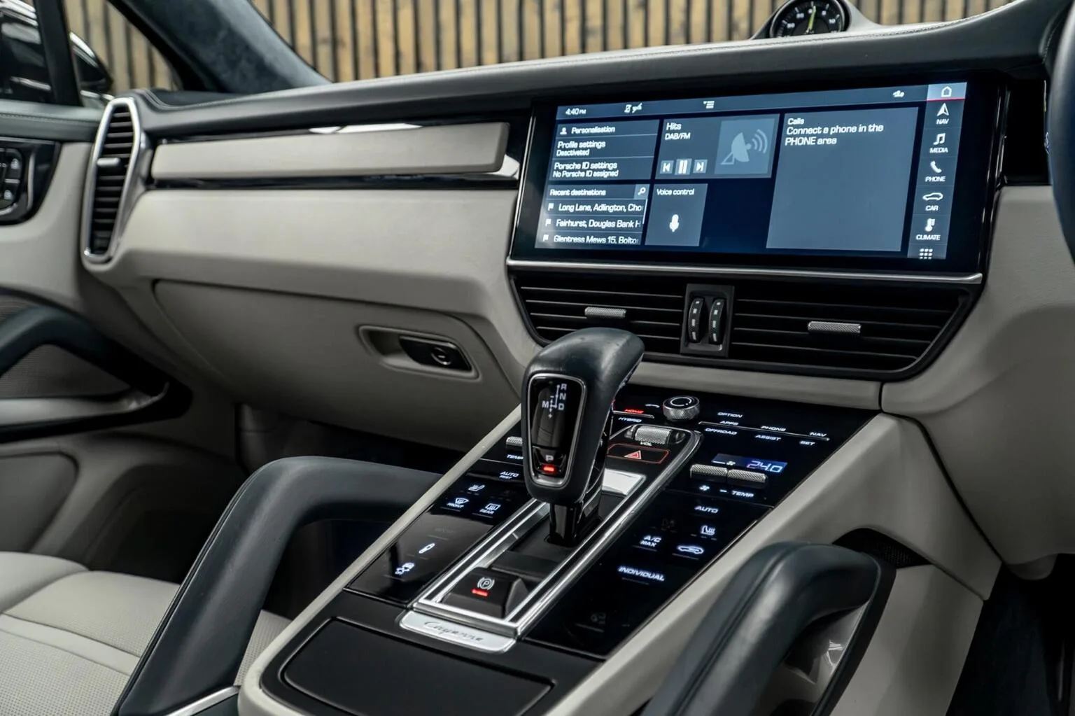 2020 Porsche Cayenne Turbo S E-Hybrid Coupé, 24/30