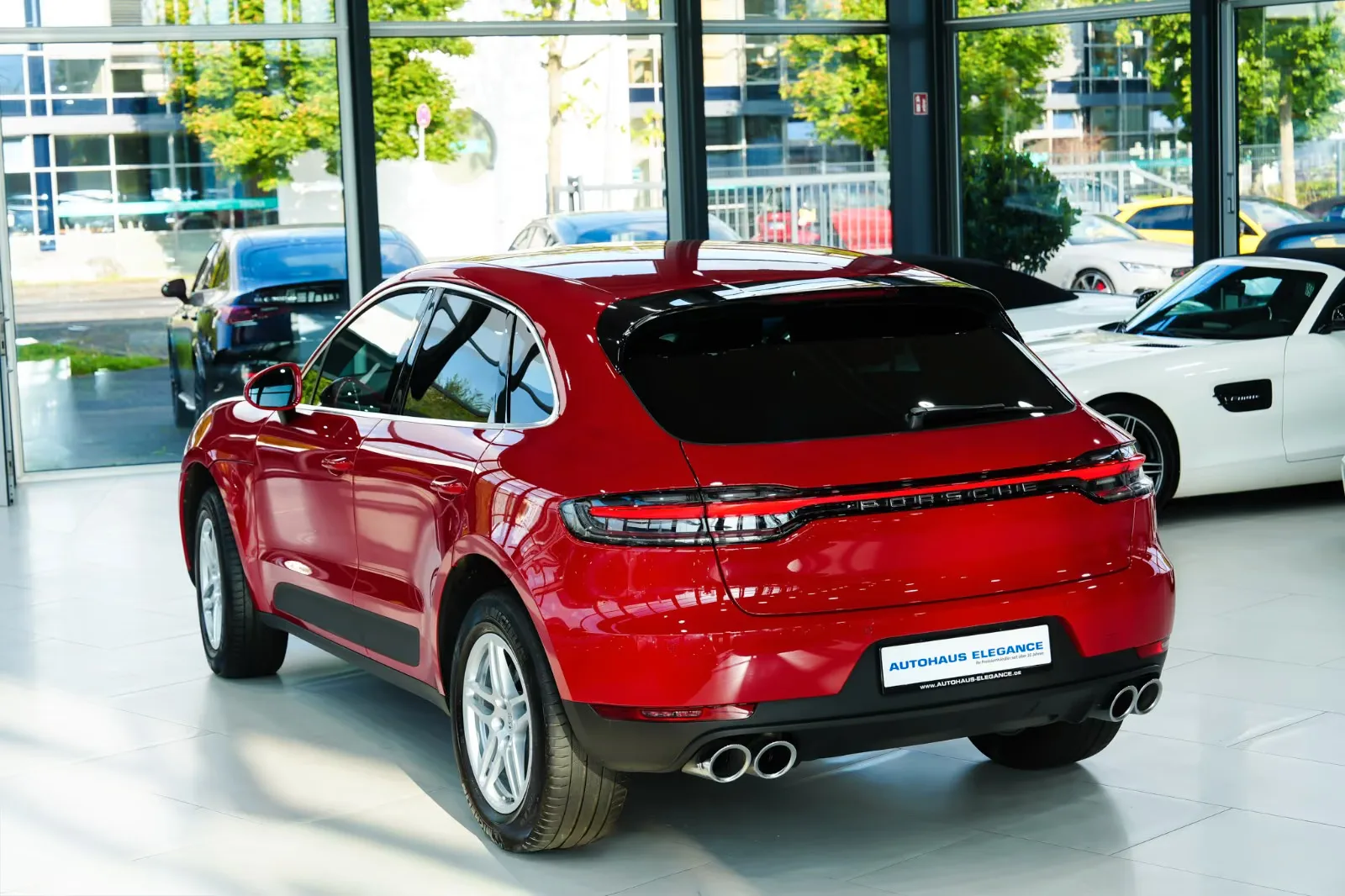 2020 Porsche Macan S, 3/30