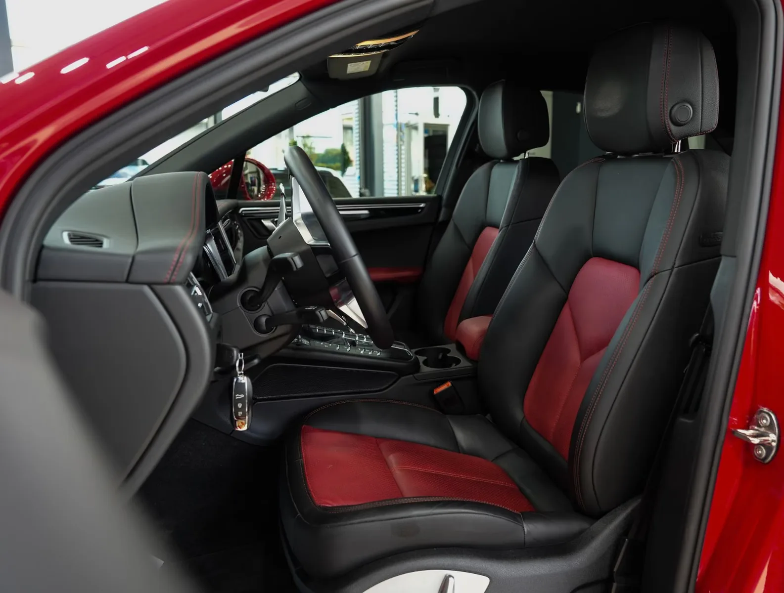 2020 Porsche Macan S, 13/30