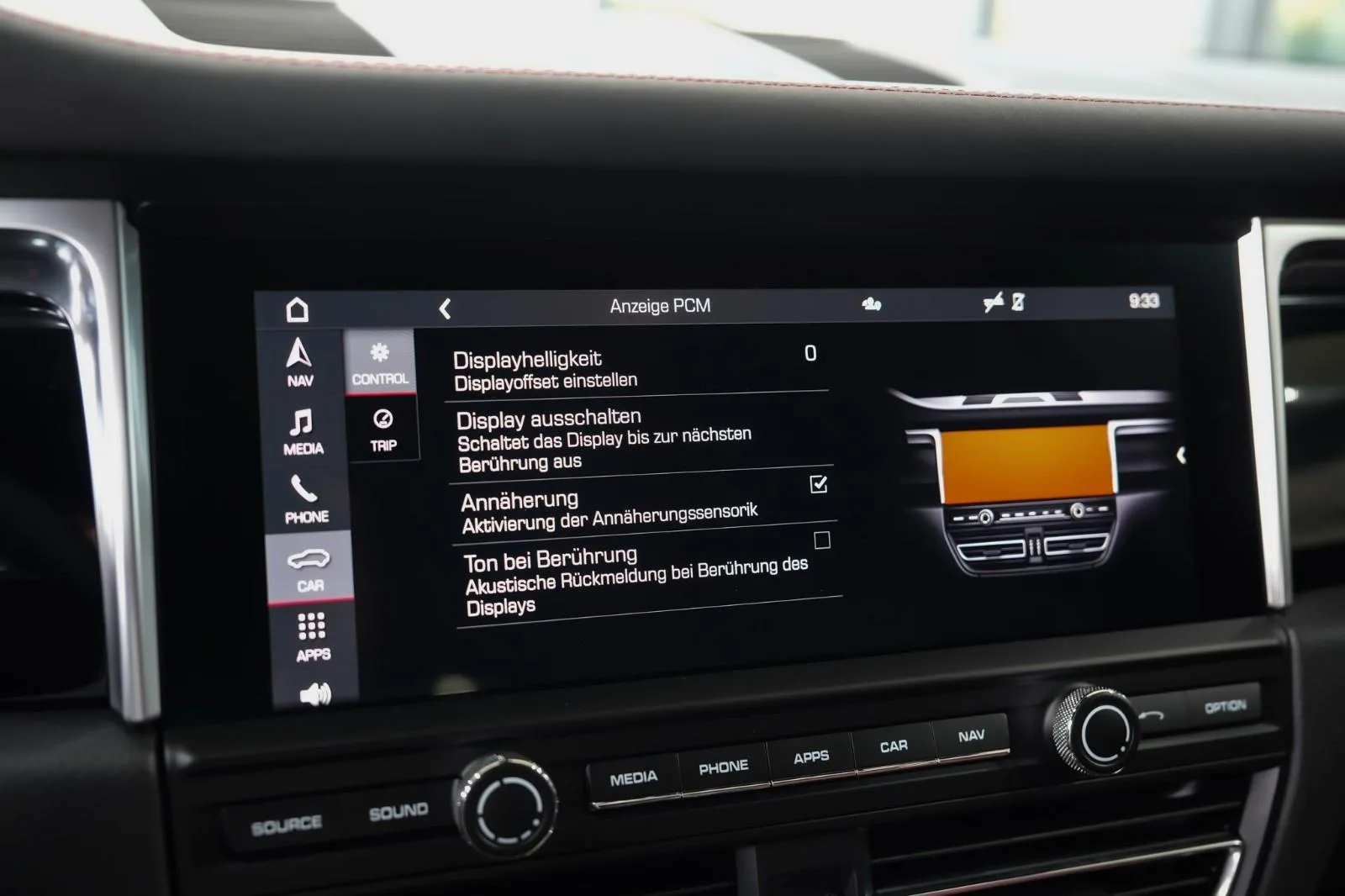2020 Porsche Macan S, 22/30