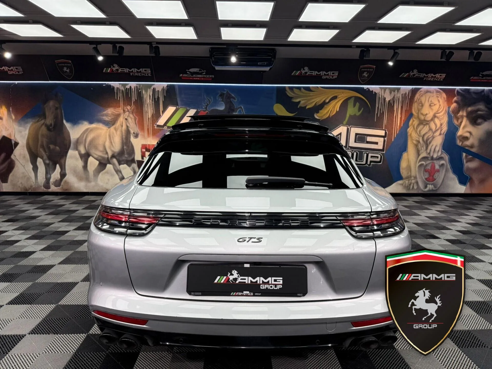 2020 Porsche Panamera GTS Sport Turismo, 7/15