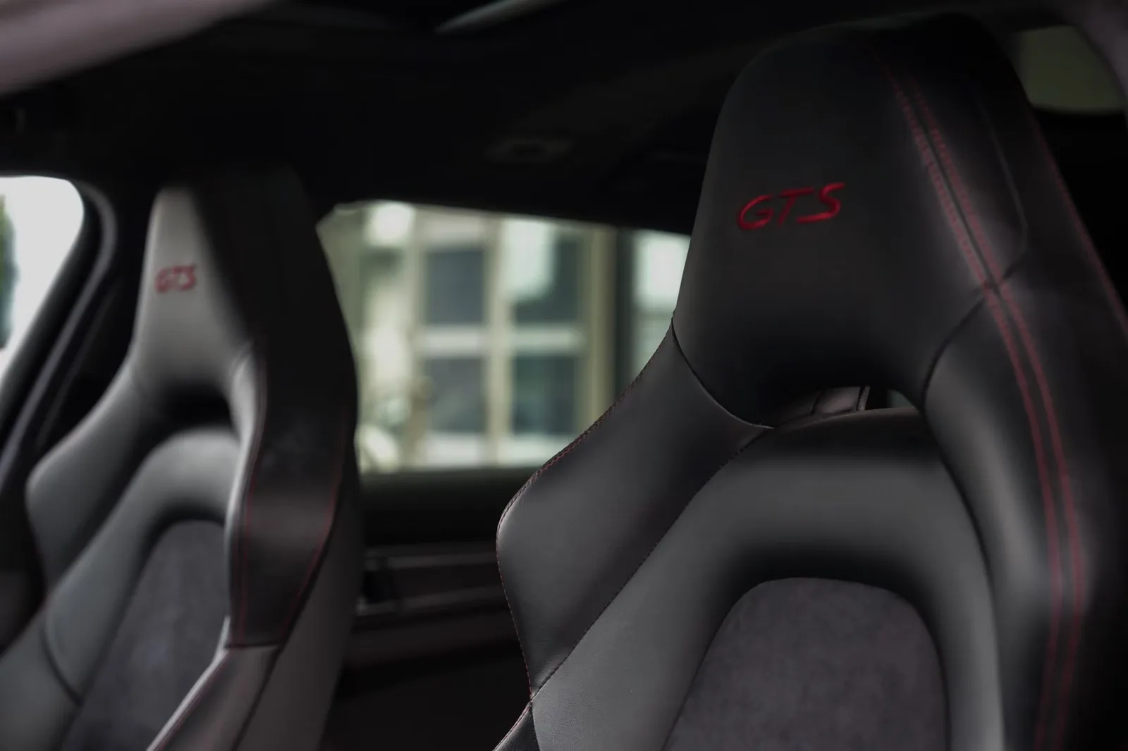 2020 Porsche Panamera GTS Sport Turismo, 18/30