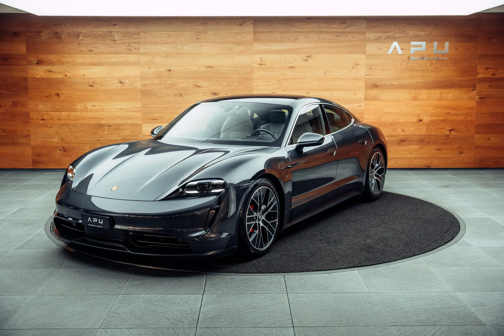 2020 Porsche Taycan 4S, 5/21