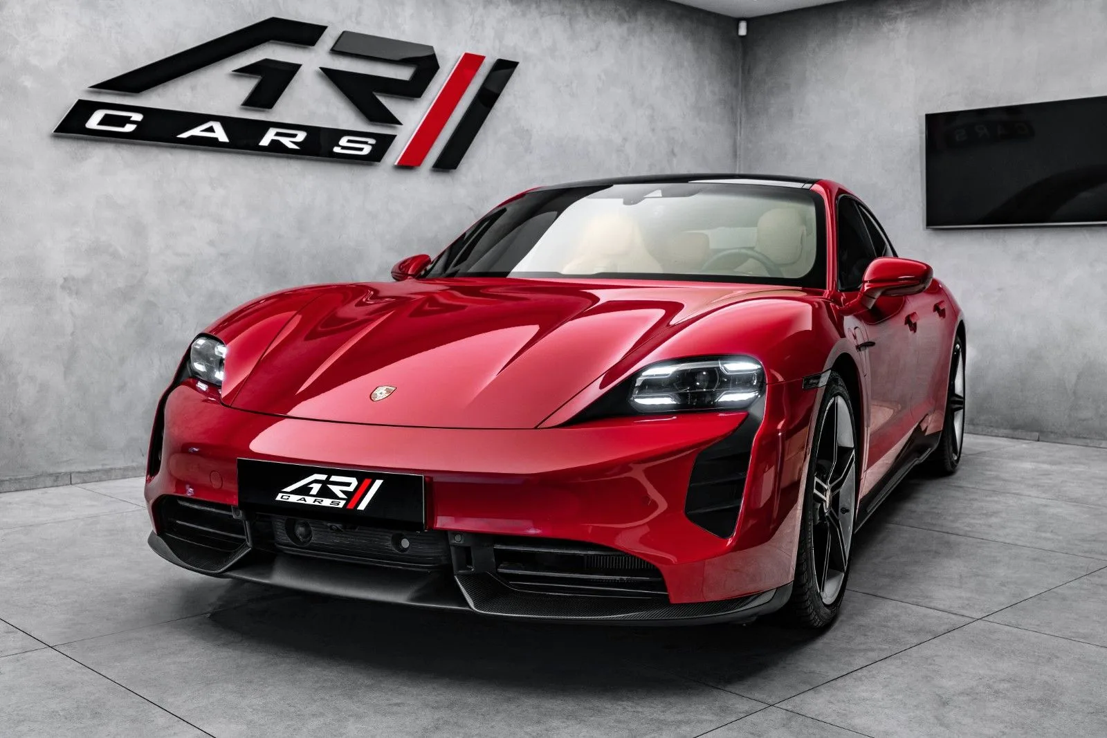2020 Porsche Taycan Turbo S, 3/18