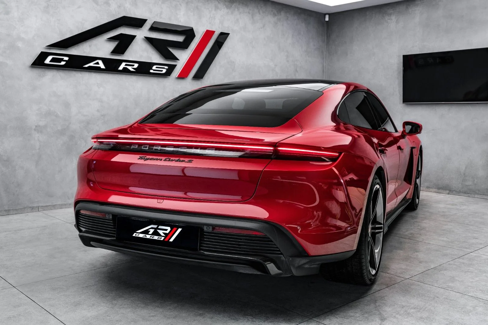 2020 Porsche Taycan Turbo S, 6/18