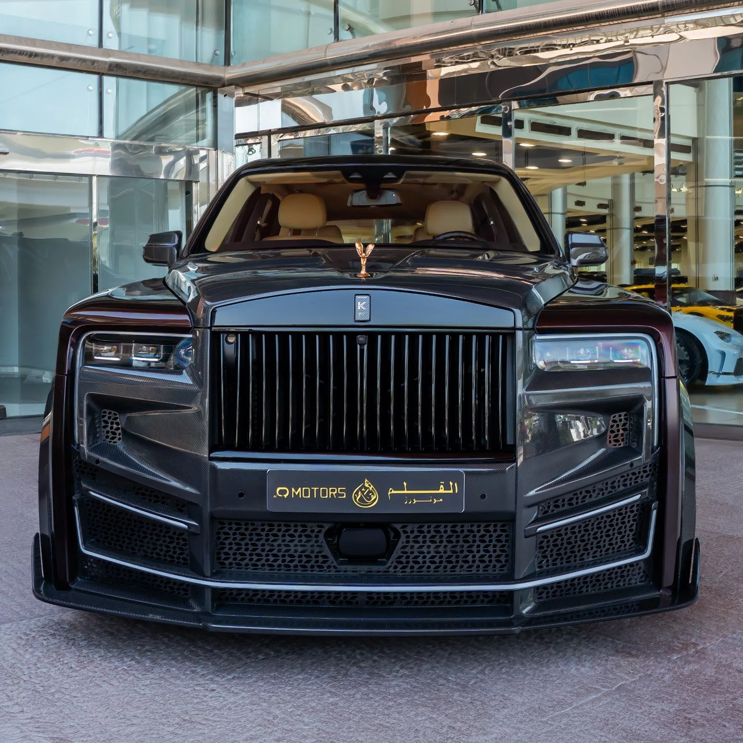 2020 Rolls-Royce Cullinan Black Badge offered by a specialist dealer in Dubai, United Arab Emirates, photo 5 of 18