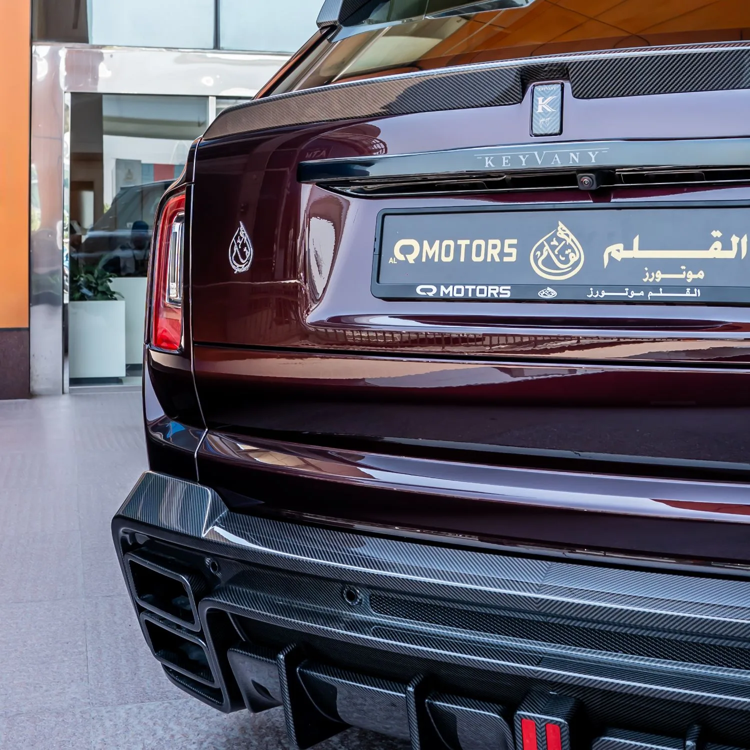 2020 Rolls-Royce Cullinan Black Badge offered by a specialist dealer in Dubai, United Arab Emirates, photo 7 of 18