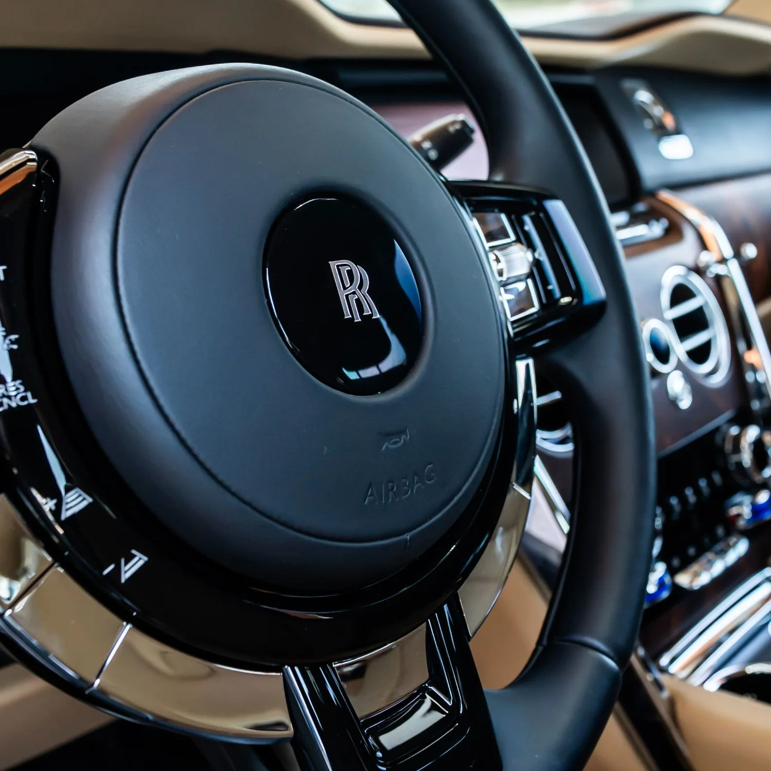 2020 Rolls-Royce Cullinan Black Badge offered by a specialist dealer in Dubai, United Arab Emirates, photo 17 of 18