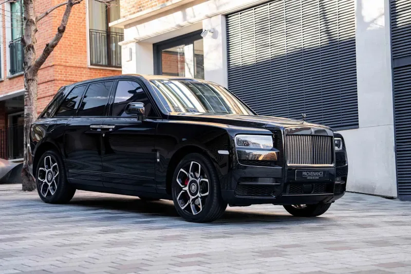 2020 Rolls-Royce Cullinan Black Badge, 12/29