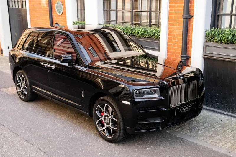 2020 Rolls-Royce Cullinan Black Badge, 14/29