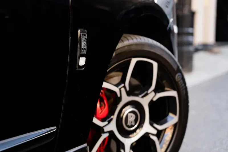 2020 Rolls-Royce Cullinan Black Badge, 29/29