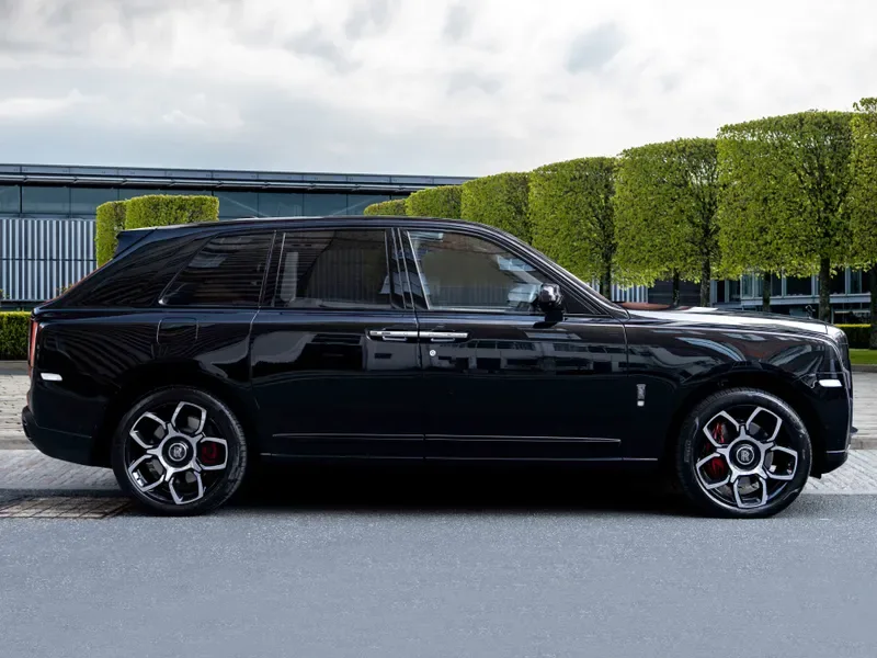 2020 Rolls-Royce Cullinan Black Badge, 3/29