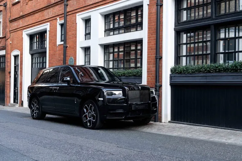 2020 Rolls-Royce Cullinan Black Badge, 13/29