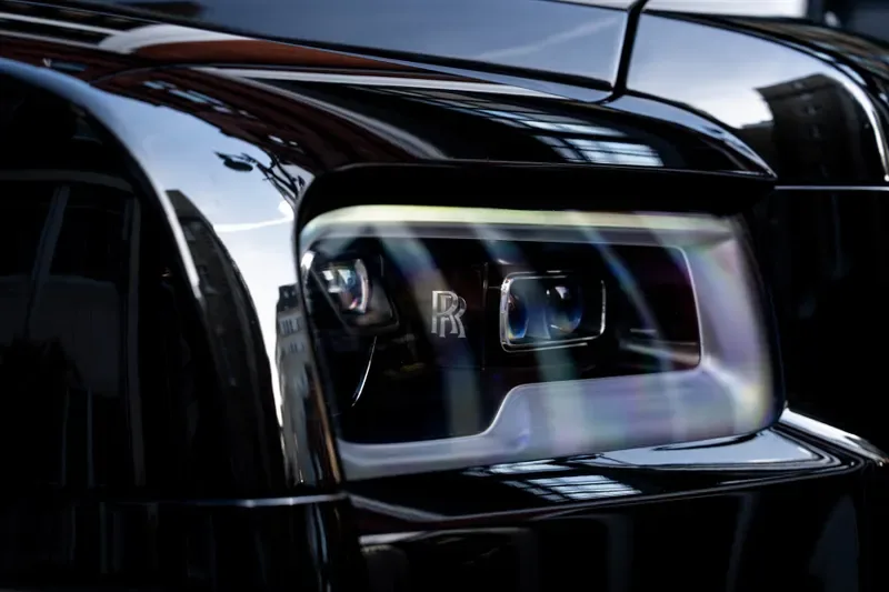 2020 Rolls-Royce Cullinan Black Badge, 24/29