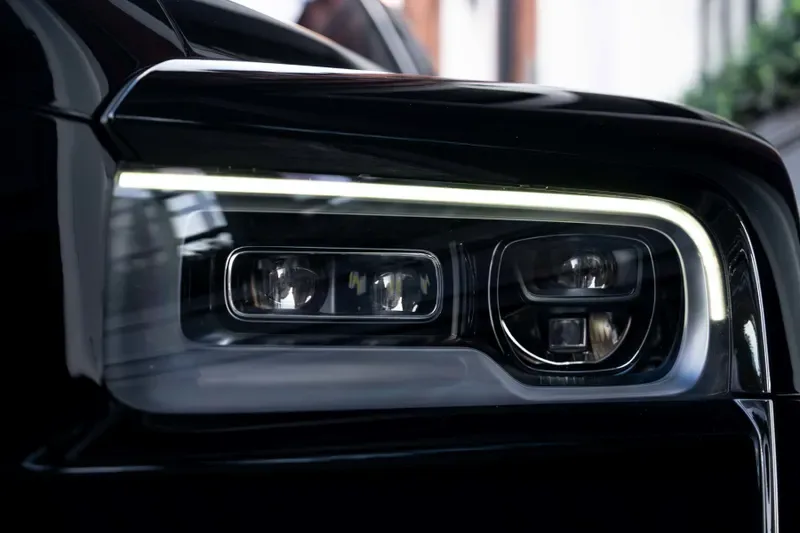 2020 Rolls-Royce Cullinan Black Badge, 26/29