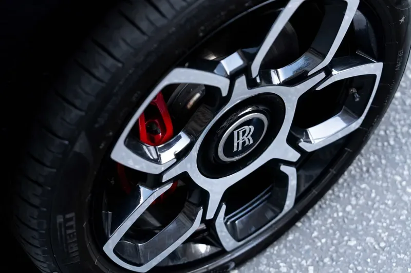 2020 Rolls-Royce Cullinan Black Badge, 29/29
