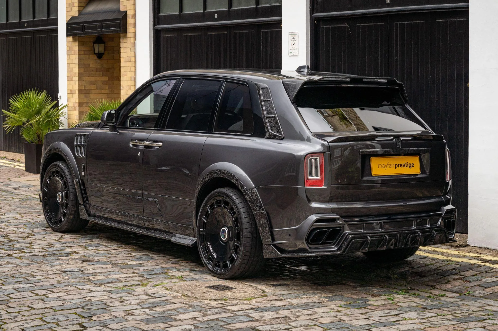 2020 Rolls-Royce Cullinan by Mansory, 7/30