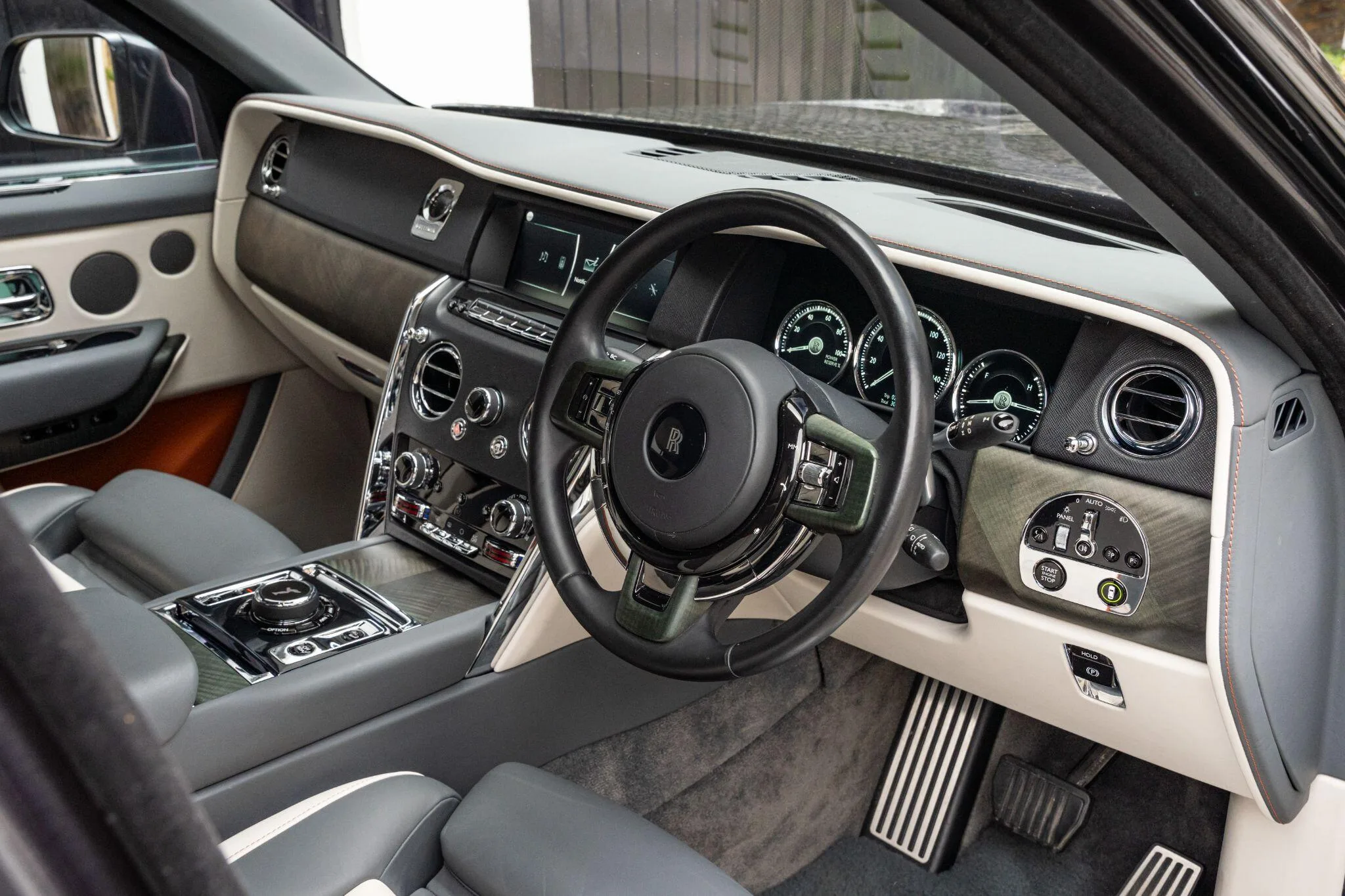 2020 Rolls-Royce Cullinan by Mansory, 24/30