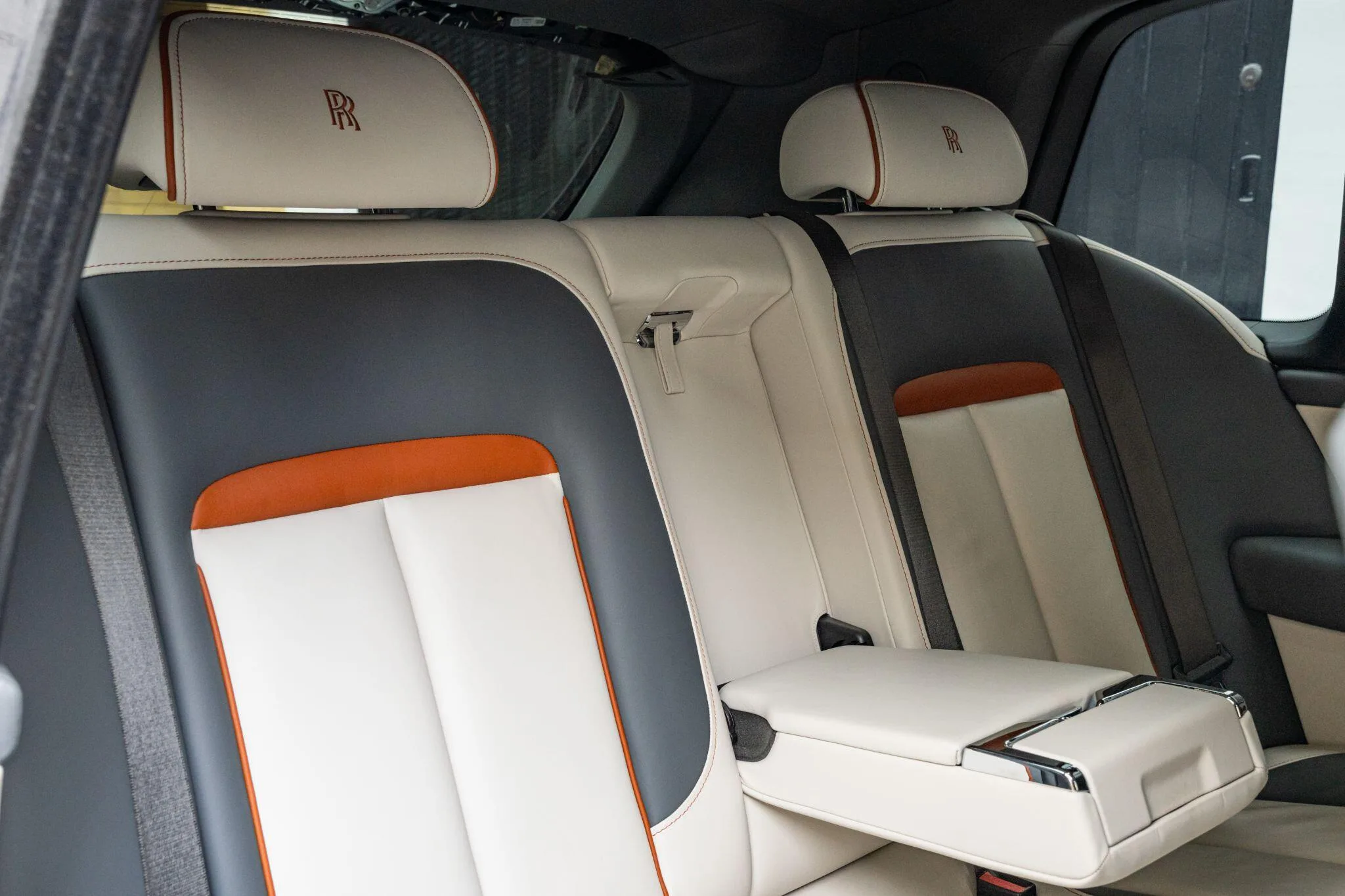 2020 Rolls-Royce Cullinan by Mansory, 29/30