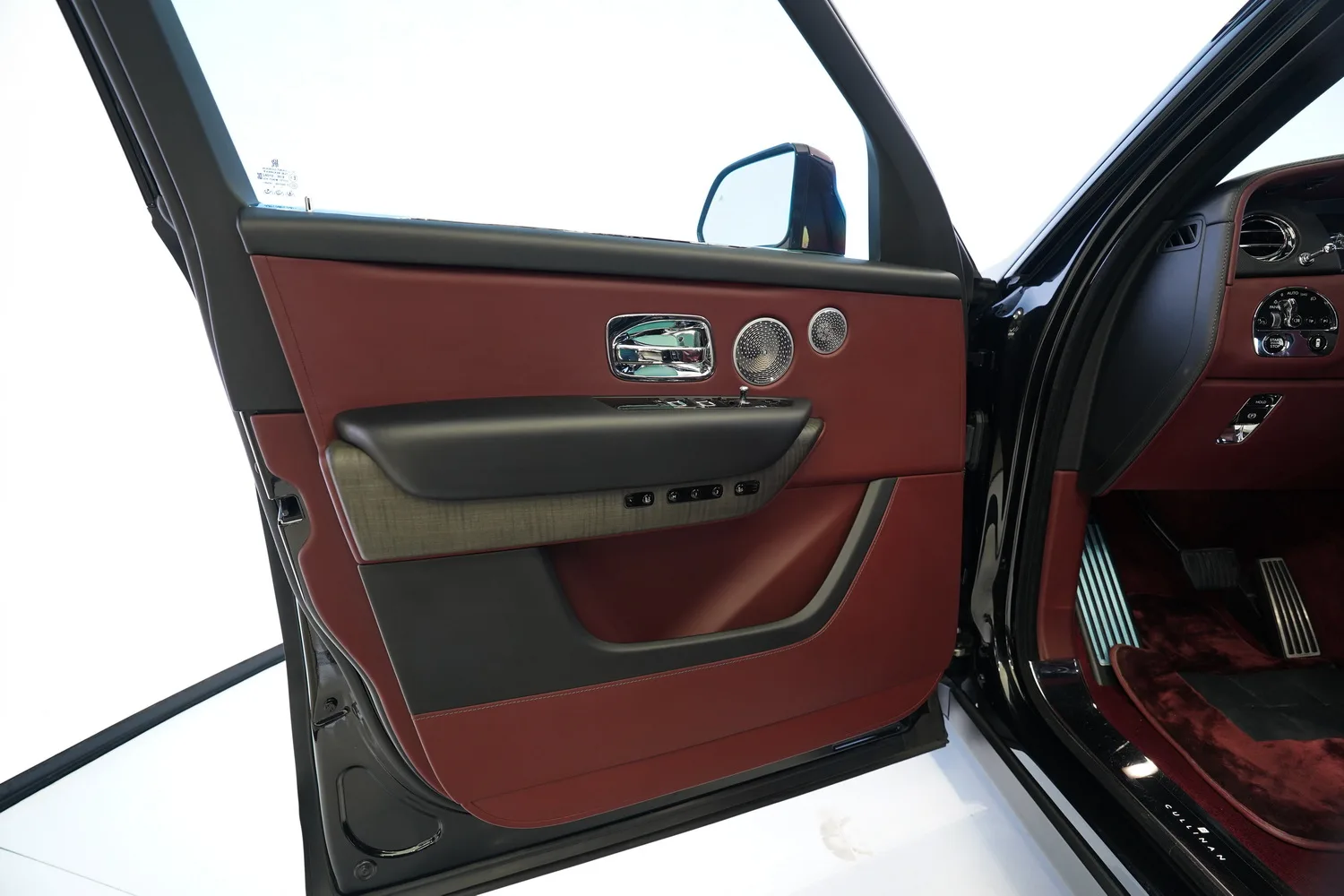2020 Rolls-Royce Cullinan, 7/18