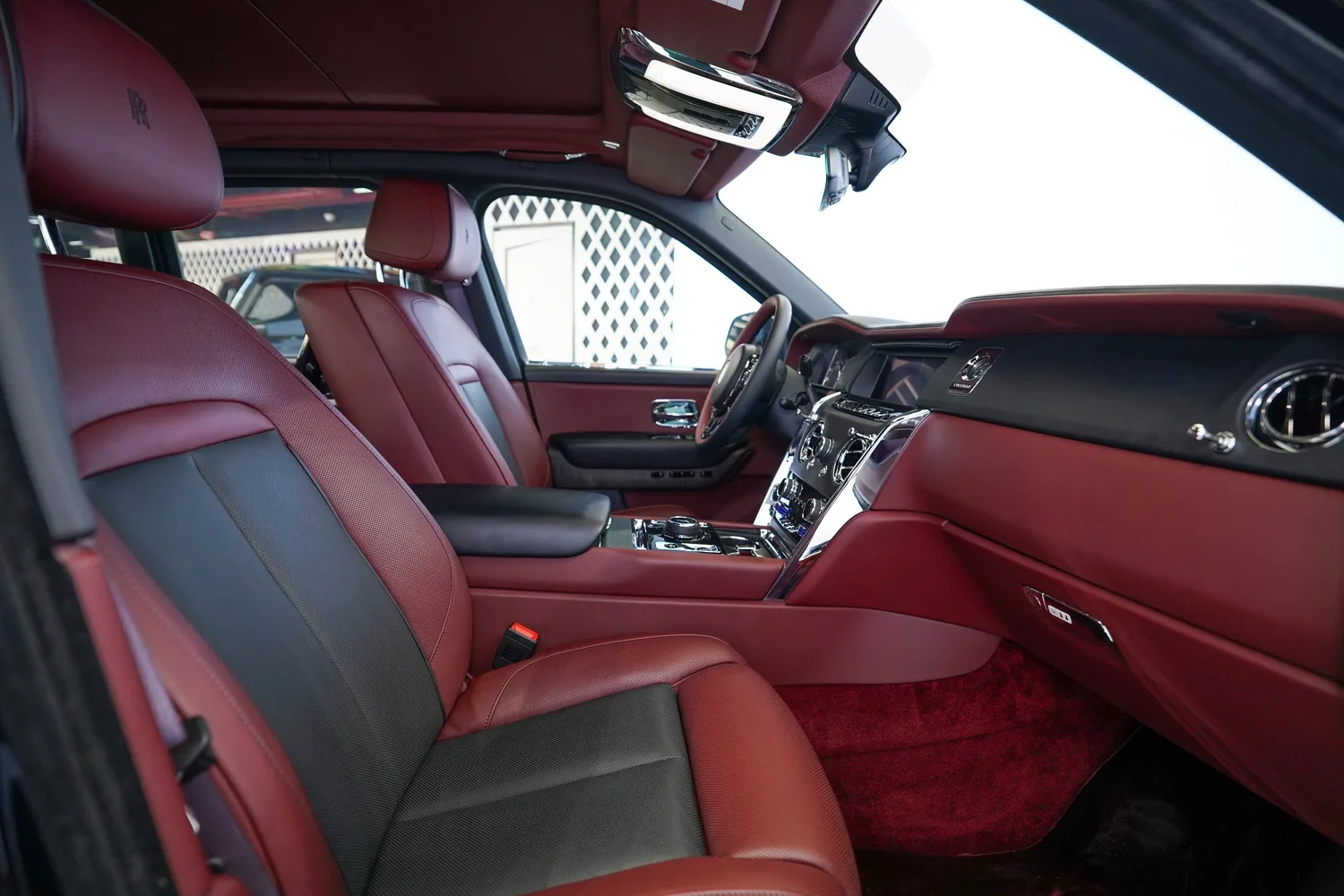 2020 Rolls-Royce Cullinan, 16/18