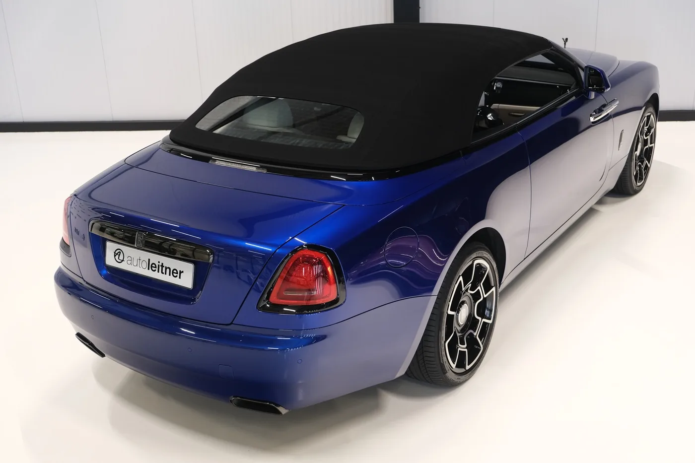2020 Rolls-Royce Dawn Black Badge offered by a collector car dealer in Alkmaar, Netherlands, photo 3 of 15