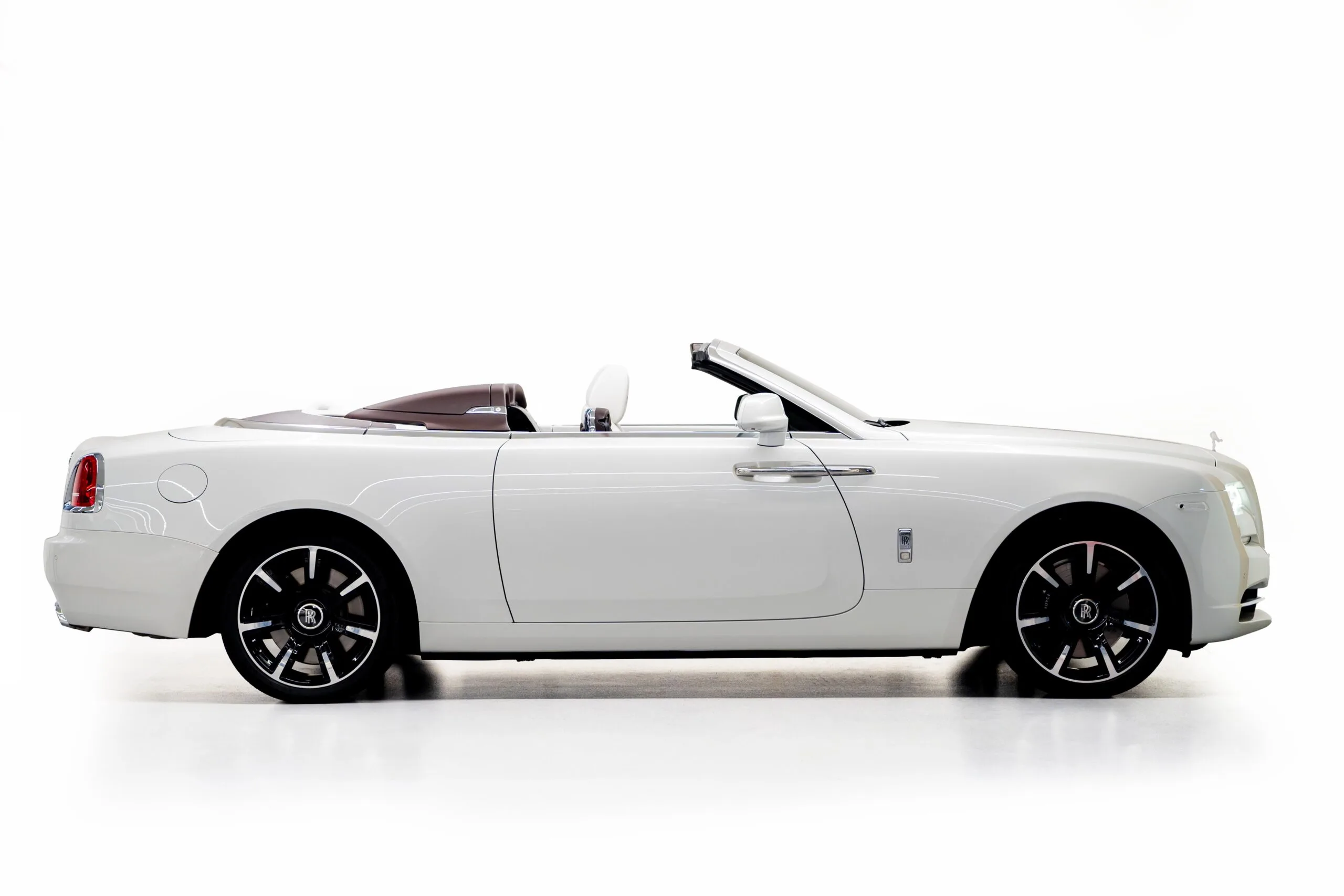 2020 Rolls-Royce Dawn, 4/20