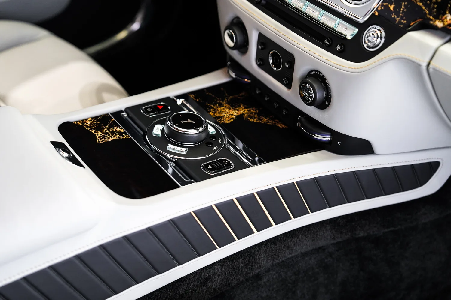 2020 Rolls-Royce Wraith Eagle VIII Collection, 16/20