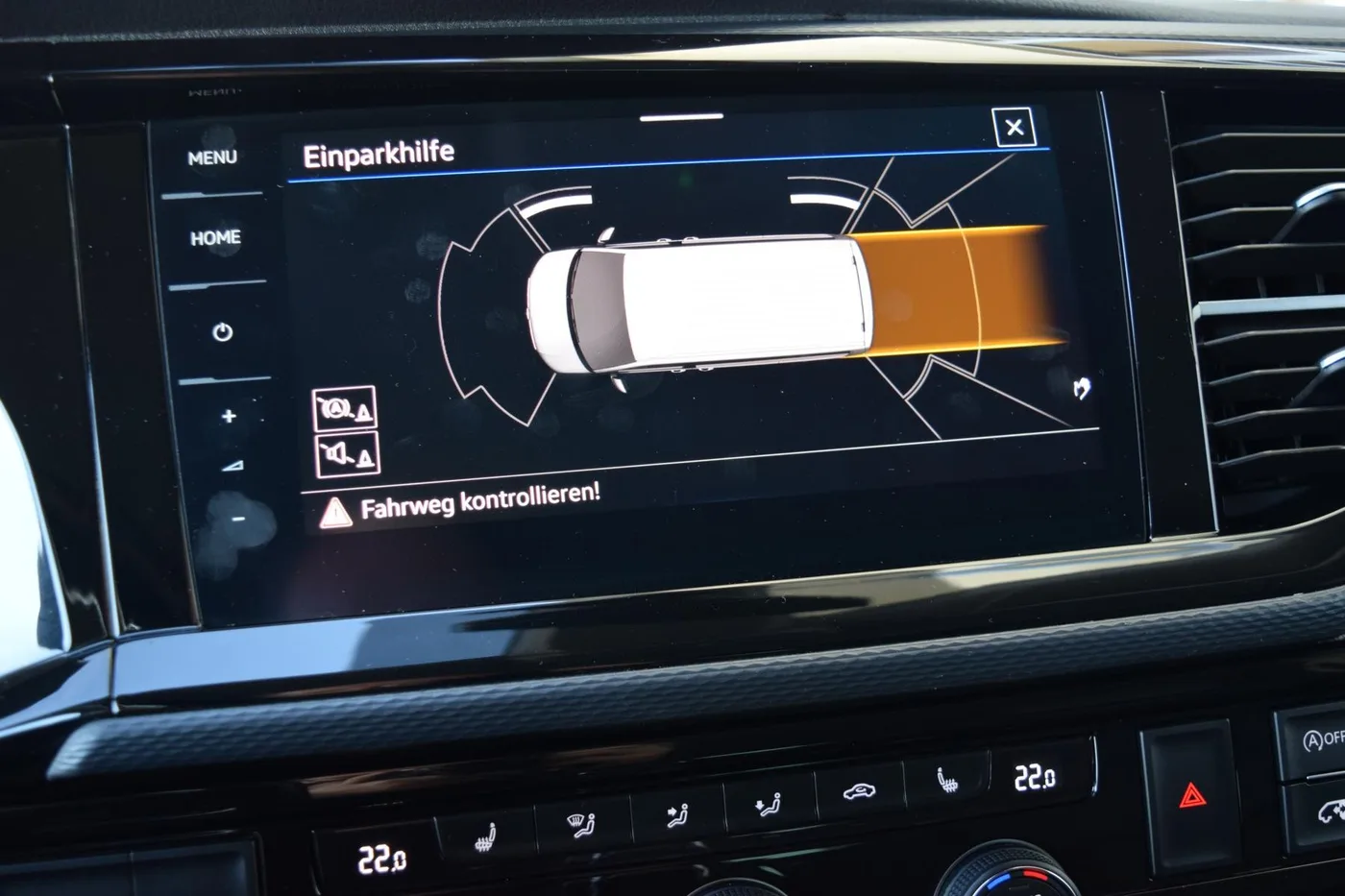 2020 Volkswagen Multivan Highline 4MOTION angeboten von einem Fachhändler in Pfaffenhofen an der Ilm, Deutschland, Foto 10 von 15