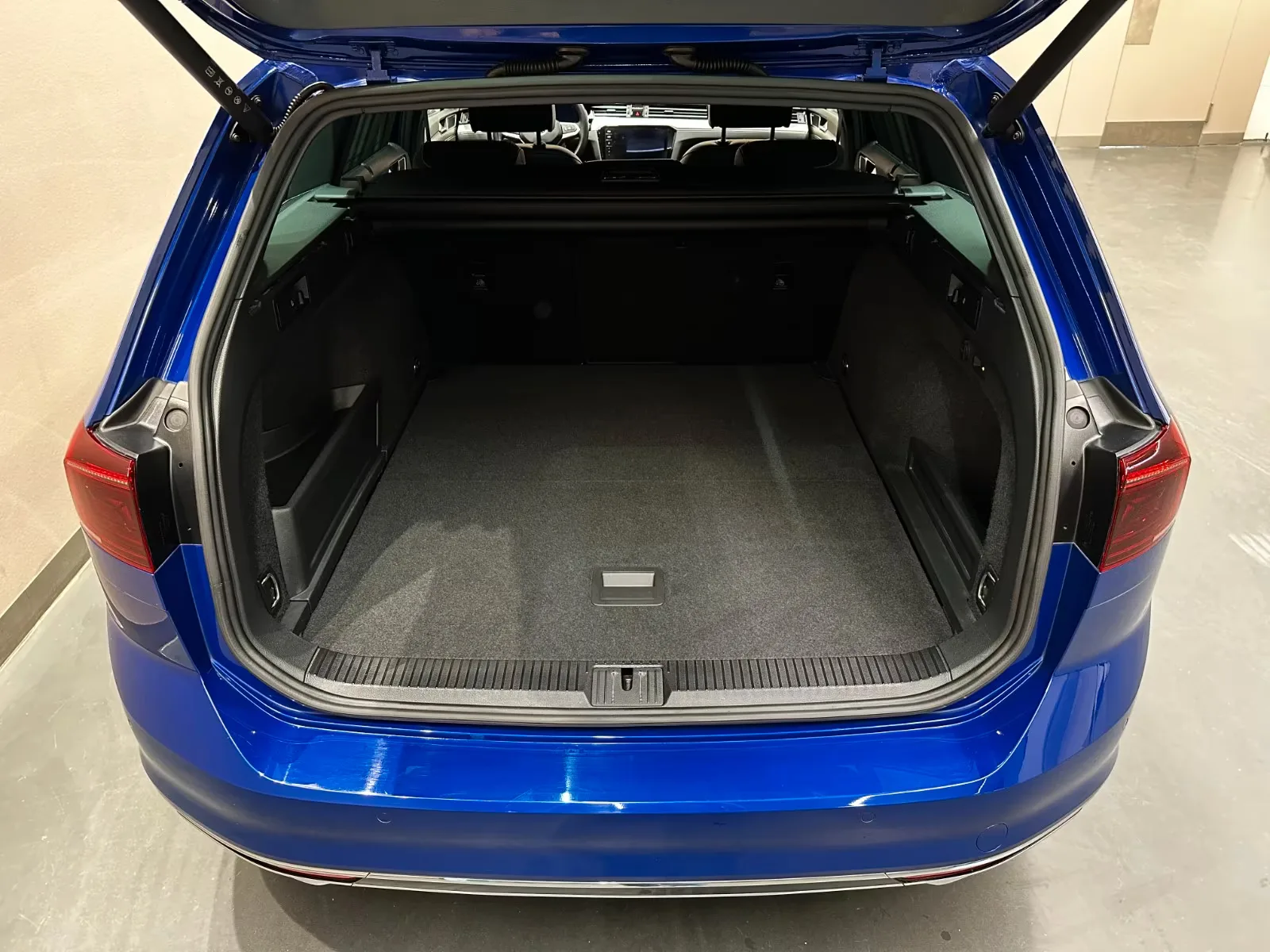 2020 Volkswagen Passat Variant SLS-Tuning, 15/24