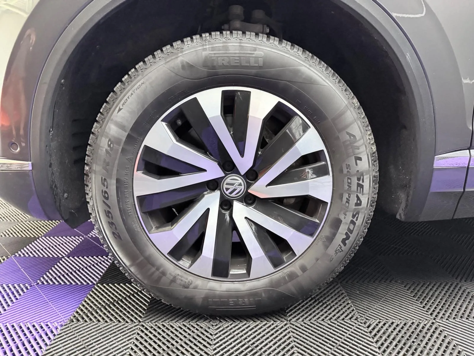 2020 Volkswagen Touareg Elegance, 7/25