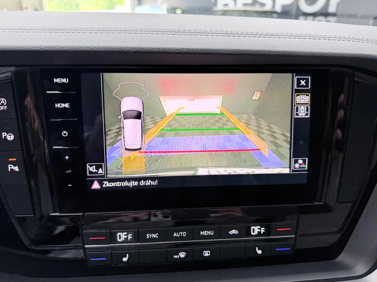 2020 Volkswagen Touareg Elegance, 22/25