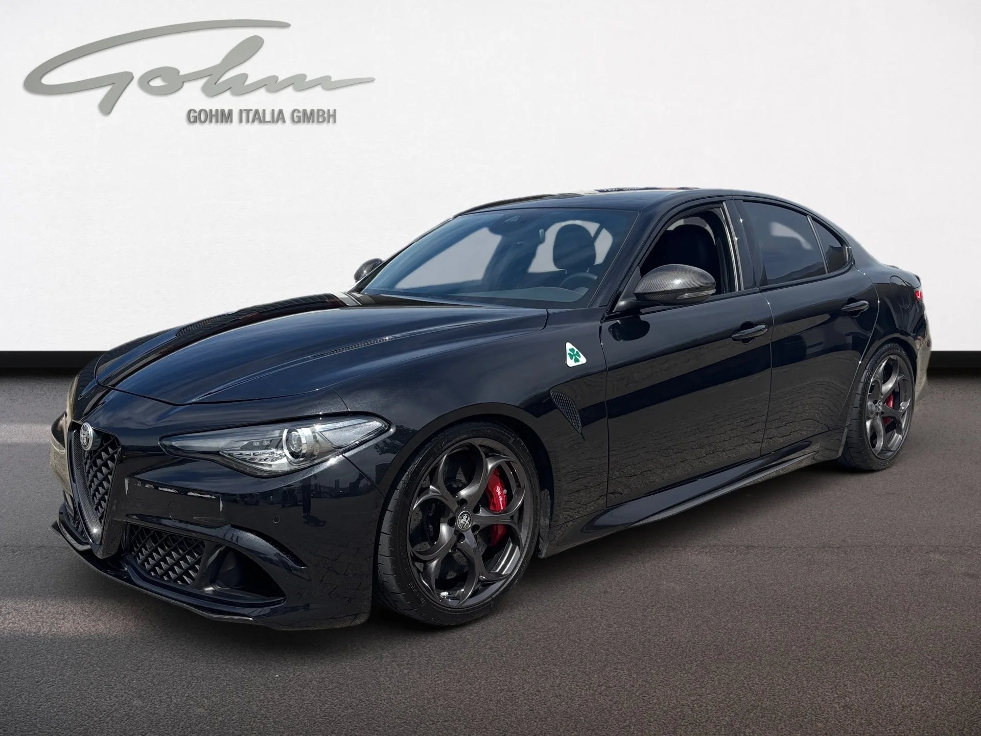 2021 Alfa Romeo Giulia Quadrifoglio angeboten von einem Fachhändler in Singen, Deutschland, Hauptfoto