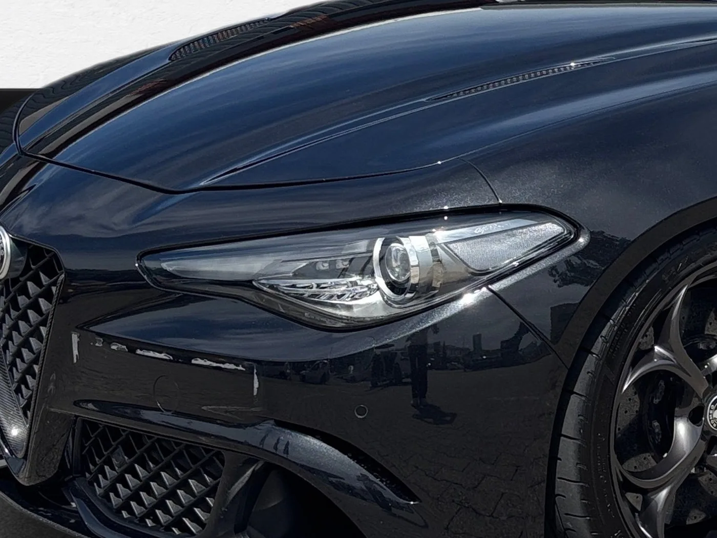 2021 Alfa Romeo Giulia Quadrifoglio offered by a specialist dealer in Singen, Germany, photo 2 of 15