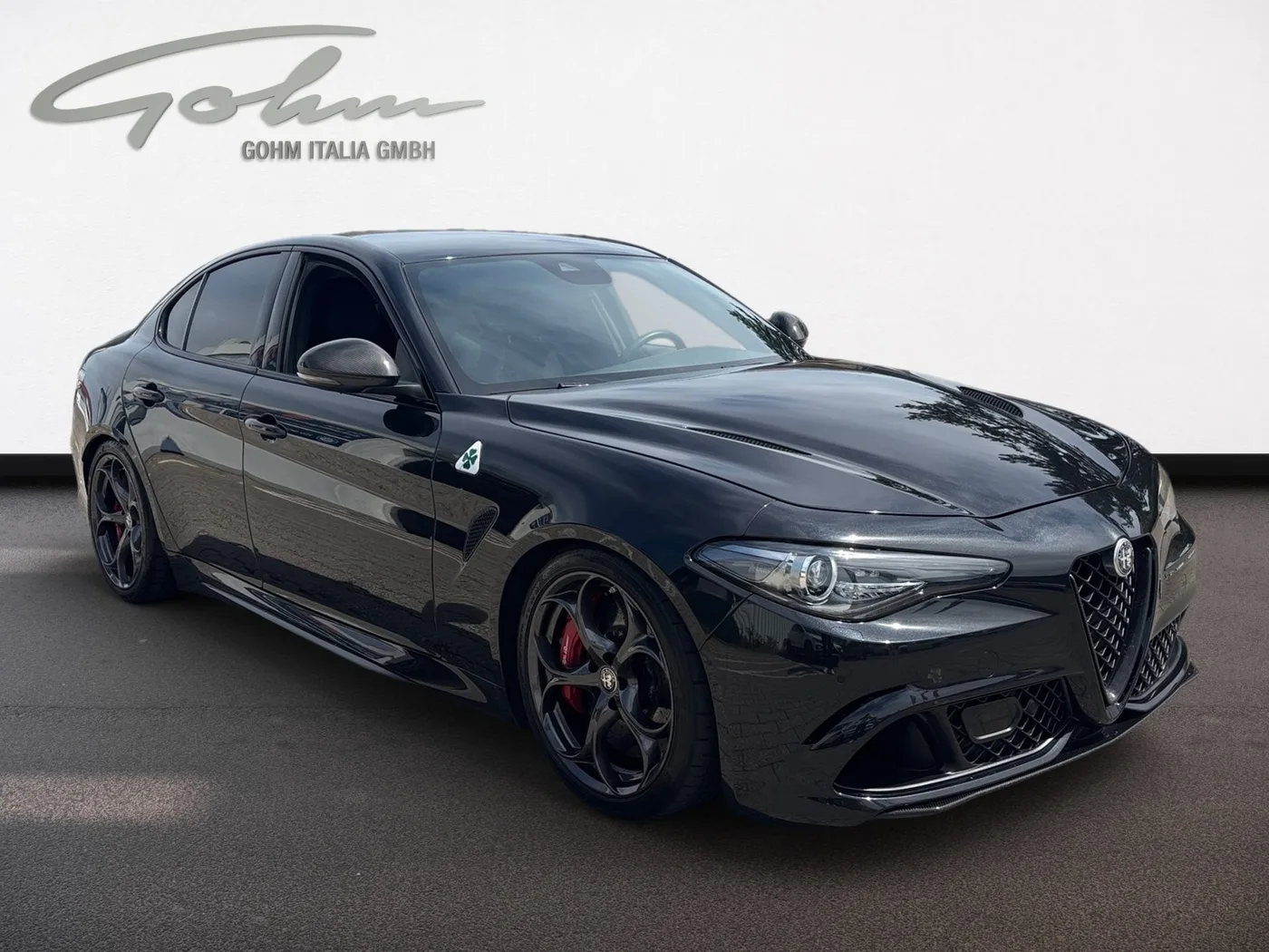 2021 Alfa Romeo Giulia Quadrifoglio offered by a specialist dealer in Singen, Germany, photo 8 of 15