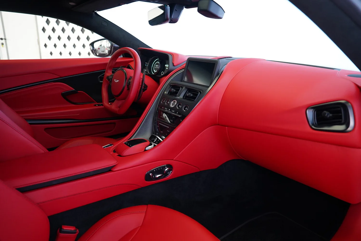 2021 Aston Martin DB11 AMR, 14/16