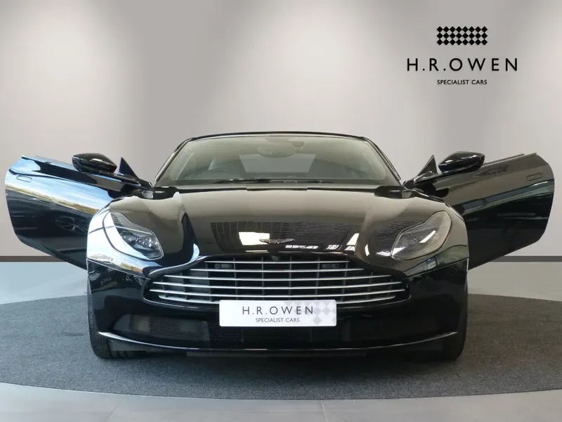 2021 Aston Martin DB11 V8, 8/27