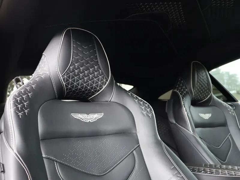 2021 Aston Martin DBS Superleggera, 5/30