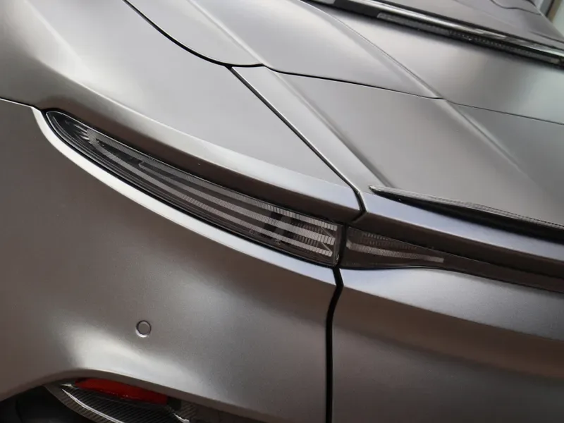 2021 Aston Martin DBS Superleggera Volante, 16/30
