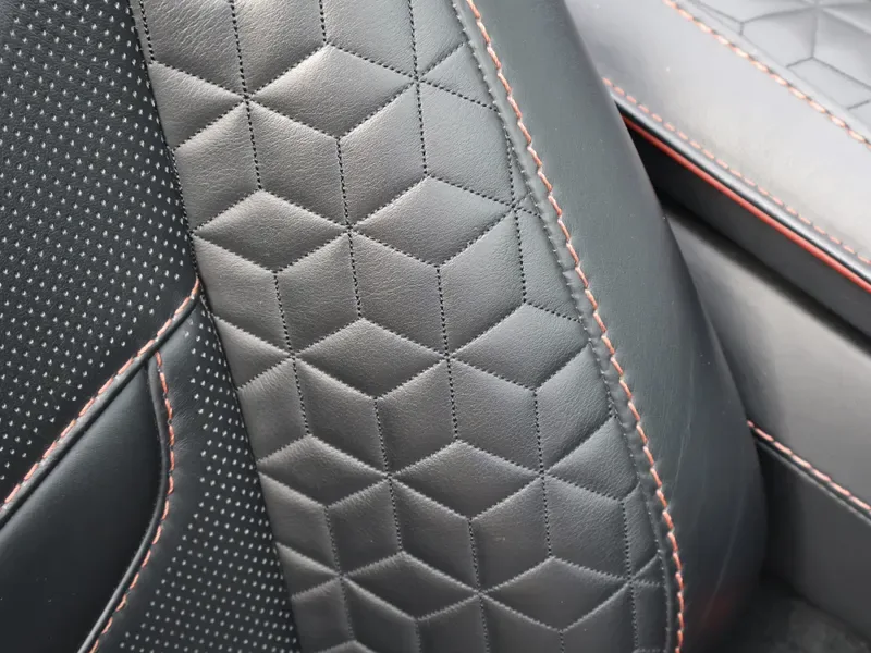 2021 Aston Martin DBS Superleggera Volante, 21/30