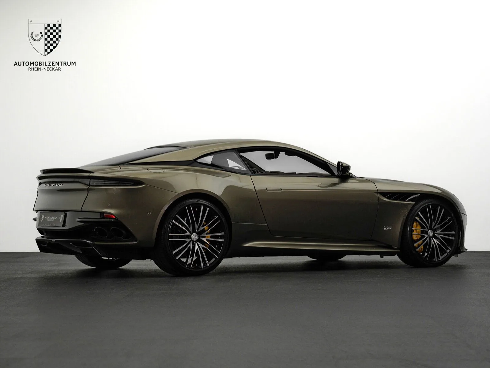 2021 Aston Martin DBS Superleggera, 7/30
